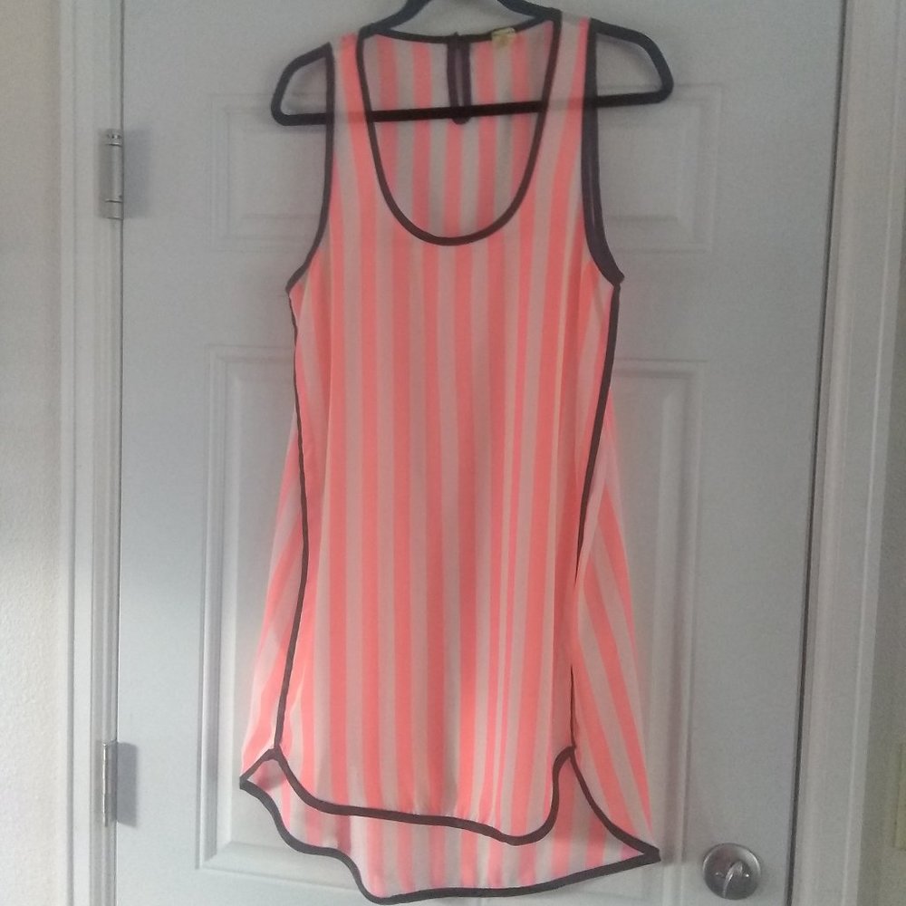 Fashion Hill Cover Up Size XL